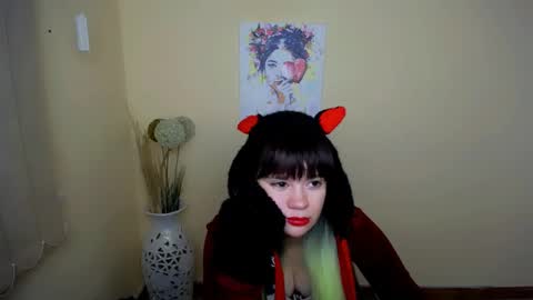 Snapshot of dream_caster_ chatting on October 13, 6:48 am dream caster online show from October 13, 6:48 am