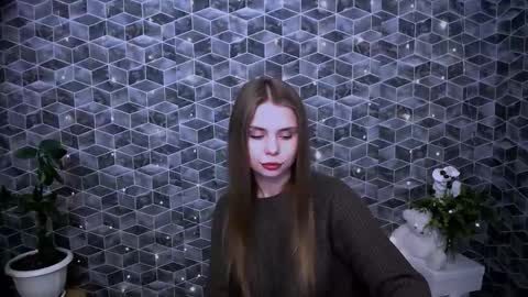 Mari online show from November 17, 9:01 am