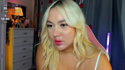  Mary   pvt open    use pink and blue app lovense online show from July 17, 4:20 pm