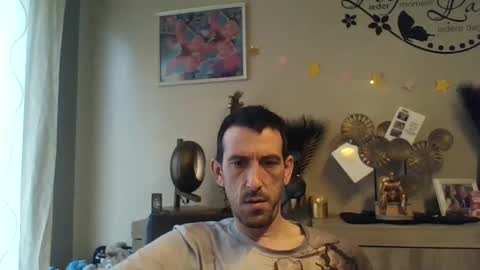 dreamguy38 online show from December 6, 9:49 am