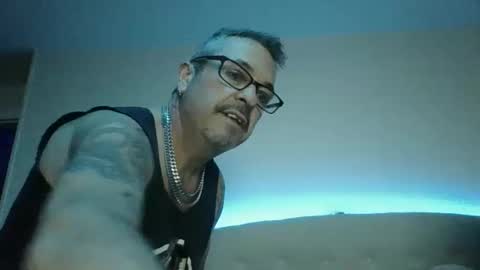 DreamyCouple01 online show from April 11, 4:06 am