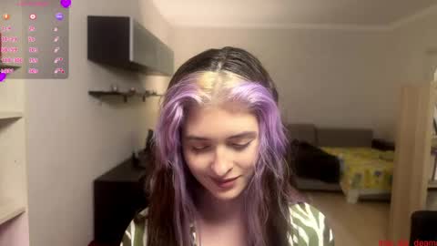 Dia online show from April 19, 6:10 pm