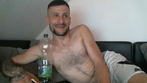 Snapshot of dresdenboy37 chatting on September 14, 4:26 am Ronny online show from September 14, 4:26 am