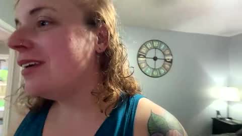 drew863901 online show from May 6, 11:55 pm