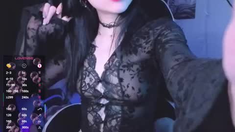 Tara  Sonny online show from April 4, 5:25 am