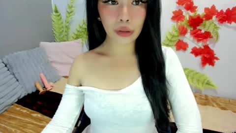 miss. Erika online show from December 1, 7:50 am