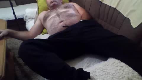 Snapshot of drkadzia chatting on October 26, 2:07 pm johnny online show from October 26, 2:07 pm