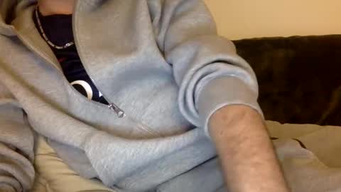 drtysnkrs online show from April 2, 7:10 pm