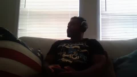 Snapshot of dsmoov_ chatting on October 23, 9:59 pm SmoovFanz online show from October 23, 9:59 pm