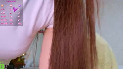 dulce_isabel_ online show from March 9, 3:11 am