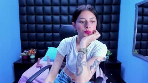 dulce_miiaa online show from February 25, 6:55 pm