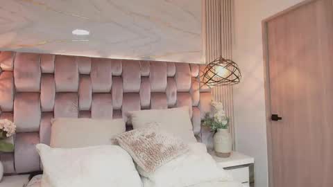 Dulce online show from April 14, 12:52 pm