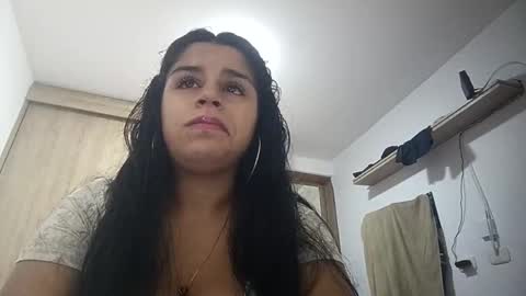 dulcekatty18 online show from April 17, 2:19 pm