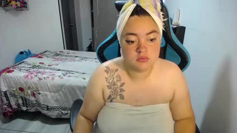 Nicole   online show from March 23, 3:39 pm