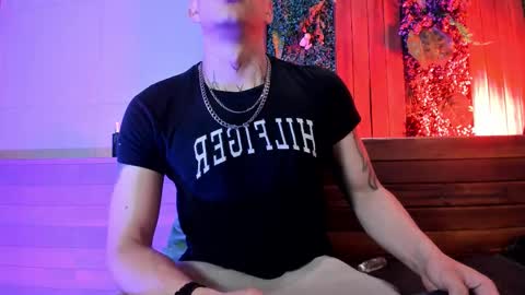 Dustin Sonne online show from February 2, 3:37 am