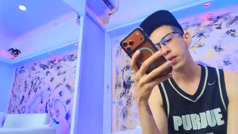 Dustin Dollin online show from October 17, 9:52 pm