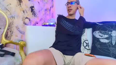 Dustin Dollin online show from June 18, 6:57 pm
