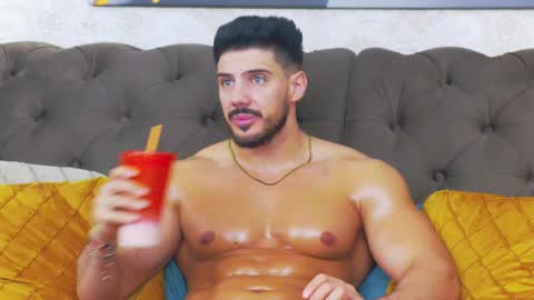 Dustin online show from April 1, 5:30 am