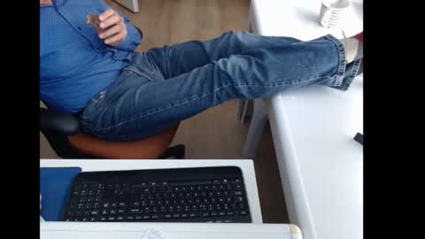 dutchpornking2 online show from September 11, 11:00 am