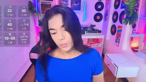 duulce_mia online show from July 22, 10:50 am