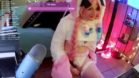 DvaDaisy online show from February 5, 11:41 pm