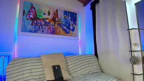 dwayne_esteven10 online show from July 7, 12:12 am