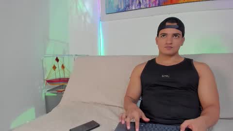 dwayne_esteven10 online show from March 22, 9:52 pm