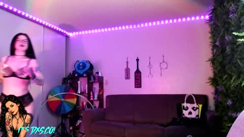 DXSCO Disco Feel free to call me Dee33 online show from May 5, 2:18 am