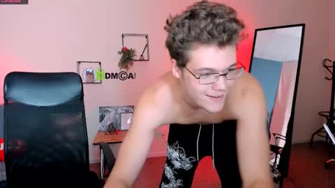 dylan_bold online show from September 28, 8:07 pm