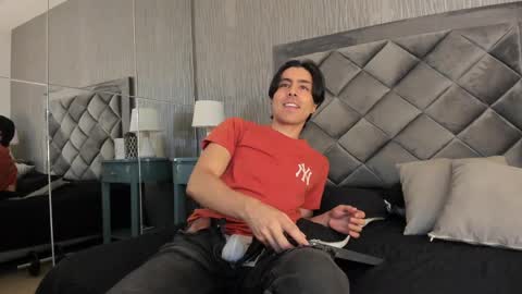 Dylan online show from September 25, 11:39 am