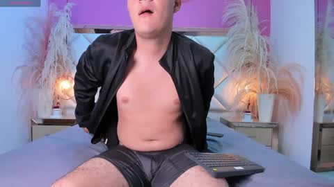 Dylan online show from April 14, 2:48 am