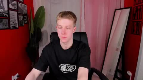 Dylan online show from April 15, 10:40 am