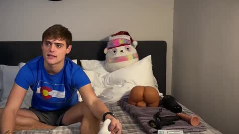 dylanfruits online show from November 25, 4:39 pm