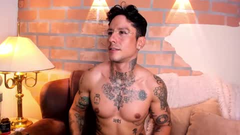 D Y L A N online show from March 7, 11:49 pm