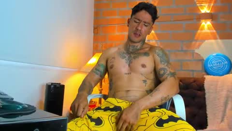 D Y L A N online show from February 25, 9:37 pm