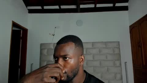 Dylan Taylor online show from February 25, 3:43 am