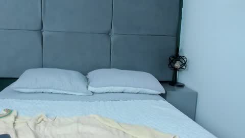 dymoni222 online show from February 20, 2:02 pm