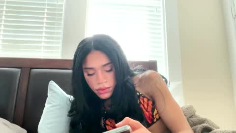 Snapshot of dynasty313 chatting on October 3, 6:38 pm Dynasty online show from October 3, 6:38 pm