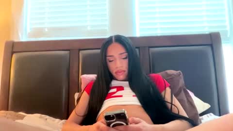 Dynasty online show from April 18, 7:18 pm