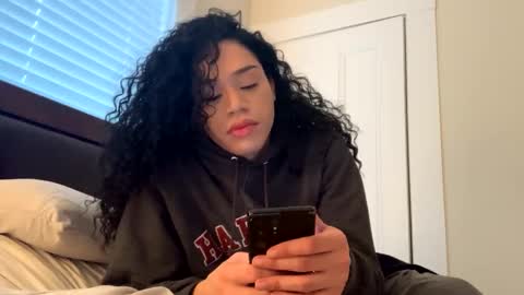 Snapshot of dynasty313 chatting on February 13, 9:06 pm Dynasty online show from February 13, 9:06 pm