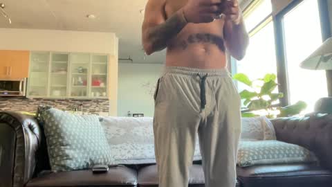 Snapshot of e13ven11 chatting on January 10, 4:51 pm Formally known as Virus of Life online show from January 10, 4:51 pm