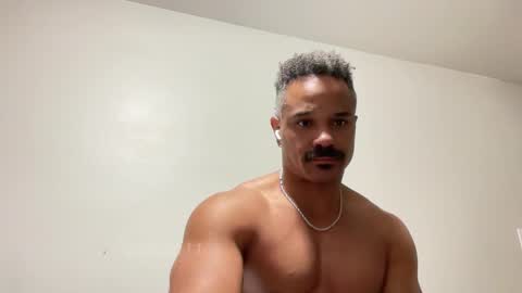 Snapshot of e13ven11 chatting on September 30, 2:16 pm Formally known as Virus of Life online show from September 30, 2:16 pm