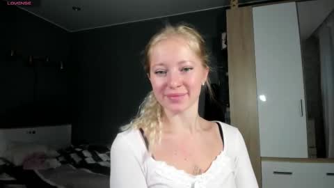 fansly - yourbestbaby online show from March 9, 4:05 am