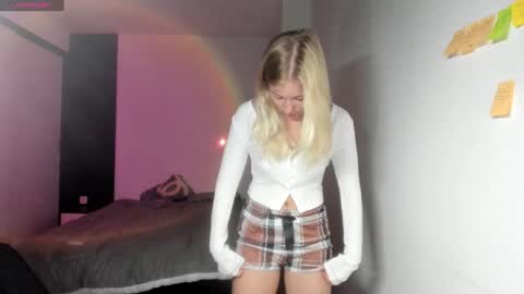 fansly - yourbestbaby online show from December 6, 3:57 am