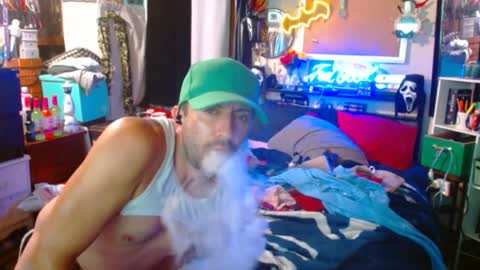eastbayboy57 online show from June 25, 5:56 am