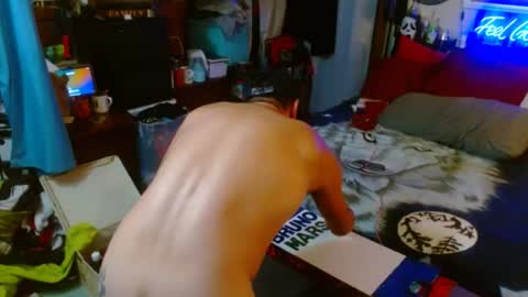 eastbayboy57 online show from June 20, 10:43 am