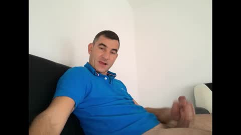 Snapshot of easystyle1 chatting on October 30, 2:28 pm Andrew online show from October 30, 2:28 pm