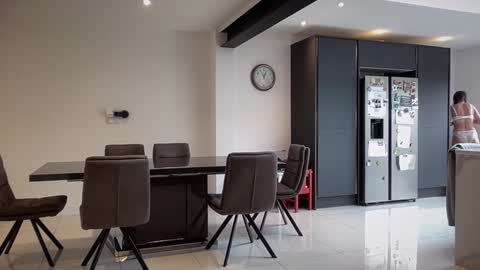 Nadia Ferreira  online show from October 2, 10:03 am