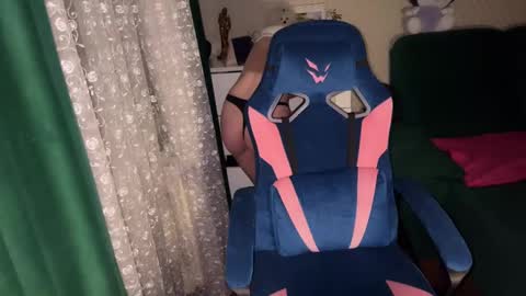 Michael online show from February 8, 1:43 am