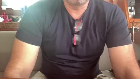 Snapshot of ebnk15 chatting on September 27, 9:29 am ebnk15 online show from September 27, 9:29 am